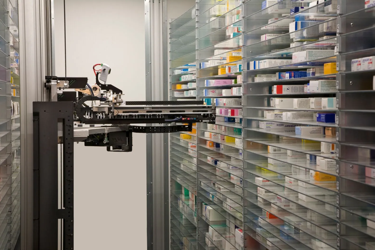 Emirates Health Services Enhances Traceability with Robotic Pharmacies